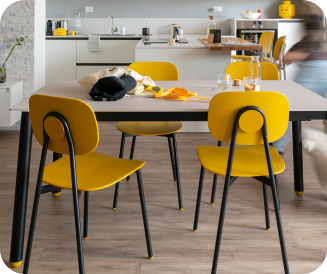 Tavolo Goccia + 4 sedie Tata Young